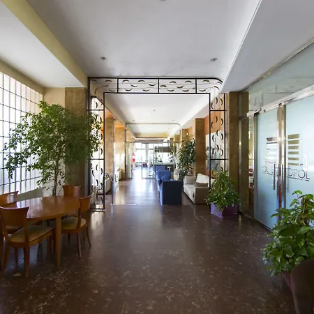 Cosmopol 3* Laredo