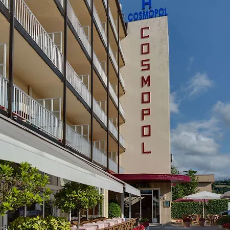 Szálloda Cosmopol Laredo