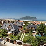 Cosmopol Hotel