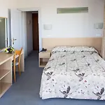 Cosmopol Hotel